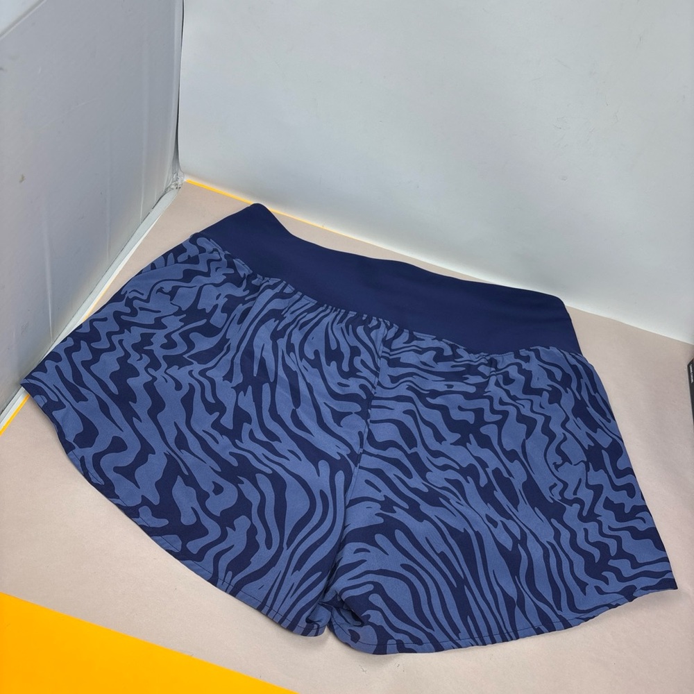 Medium Brooks Sample Women's Blue Patterned Short… - image 4